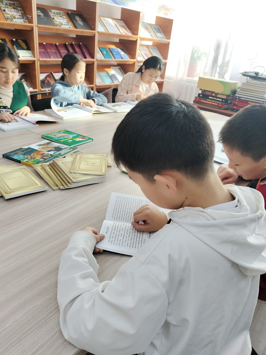 “Қыста кітап оқимыз жадымызға тоқимыз" онлайн-кітап қу ұйымдастырылды